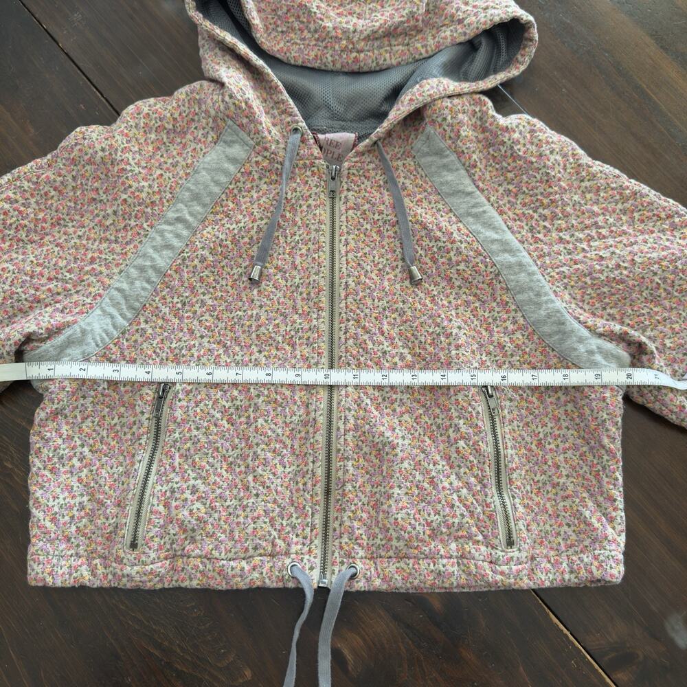 Free People Women’s Quilted Knit Cropped Bomber Jacket Hoodie Floral Medium - Picture 5 of 12